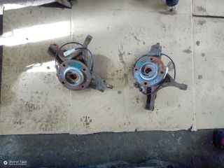 bontott PEUGEOT 307 Bal első Csonkállvány Kerékaggyal