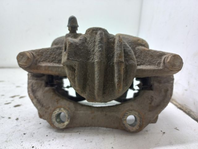 bontott PEUGEOT 307 Bal első Féknyereg Munkahengerrel