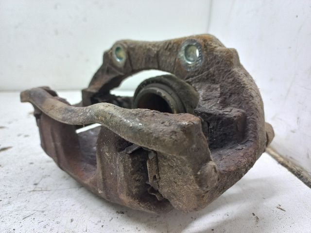 bontott PEUGEOT 307 Bal első Féknyereg Munkahengerrel