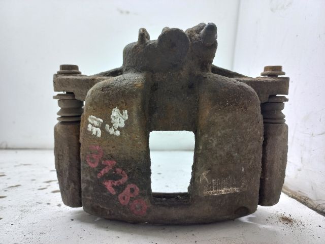 bontott PEUGEOT 307 Bal első Féknyereg Munkahengerrel