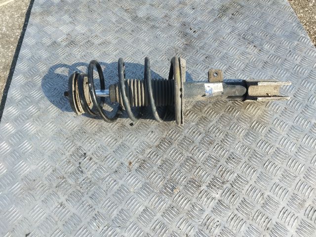 bontott PEUGEOT 307 Bal első Gólyaláb (Lengécsillapító, Rugó)