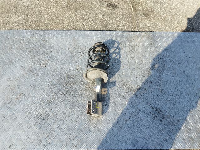 bontott PEUGEOT 307 Bal első Gólyaláb (Lengécsillapító, Rugó)