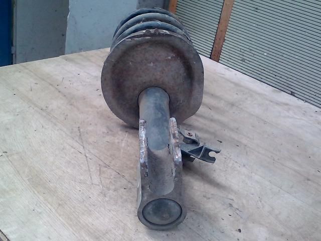 bontott PEUGEOT 307 Bal első Gólyaláb (Lengécsillapító, Rugó)