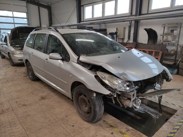 bontott PEUGEOT 307 Biztosítéktábla Motortér