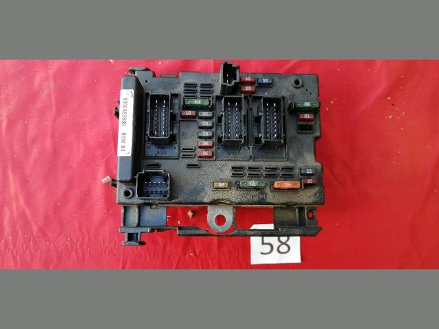 bontott PEUGEOT 307 Biztosítéktábla Motortér