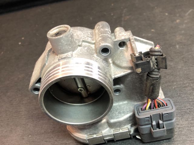 bontott PEUGEOT 307 Fojtószelep (Elektromos)