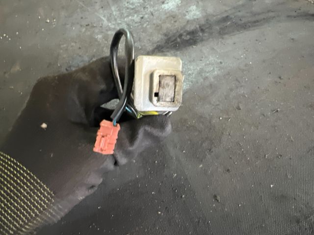 bontott PEUGEOT 307 Gyújtáskapcsoló