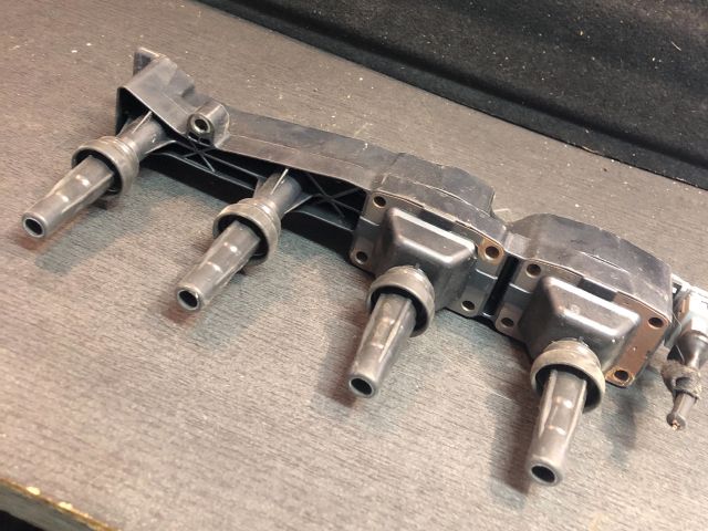 bontott PEUGEOT 307 Gyújtótrafó