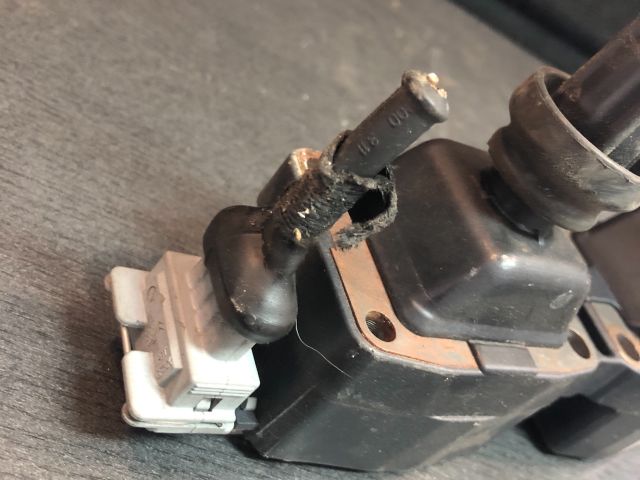 bontott PEUGEOT 307 Gyújtótrafó