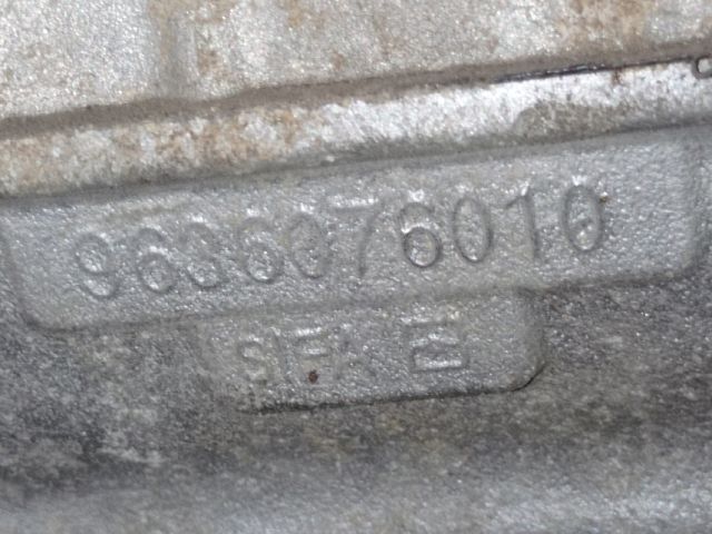 bontott PEUGEOT 307 Hengerfej