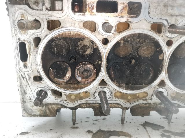 bontott PEUGEOT 307 Hengerfej