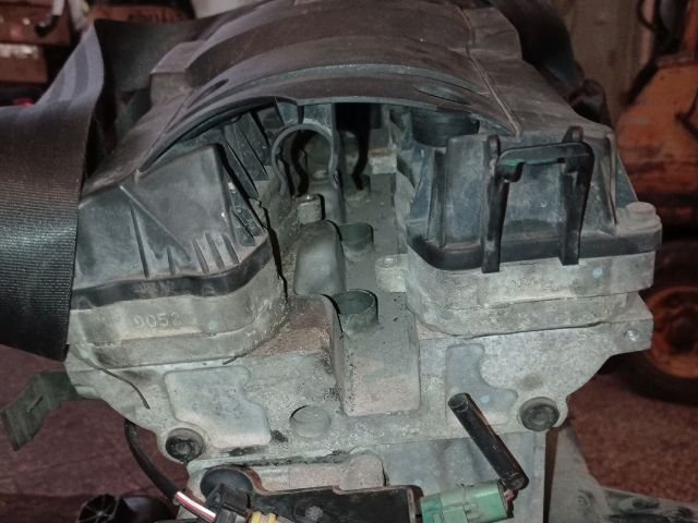 bontott PEUGEOT 307 Hengerfej