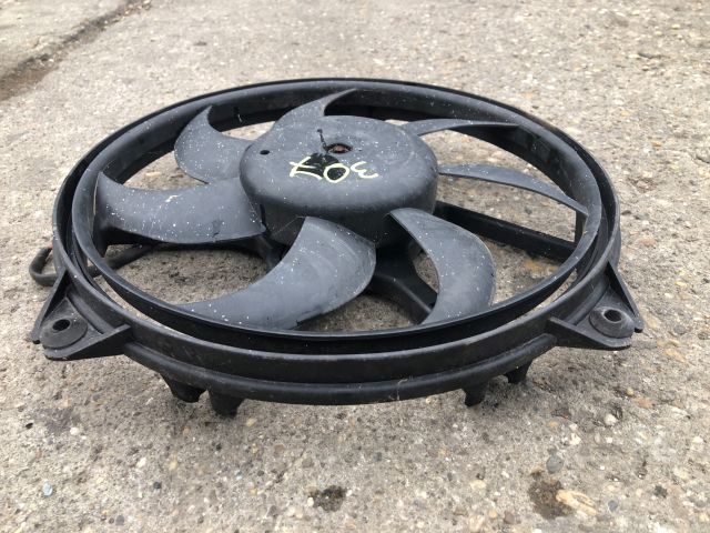 bontott PEUGEOT 307 Hűtőventilátor