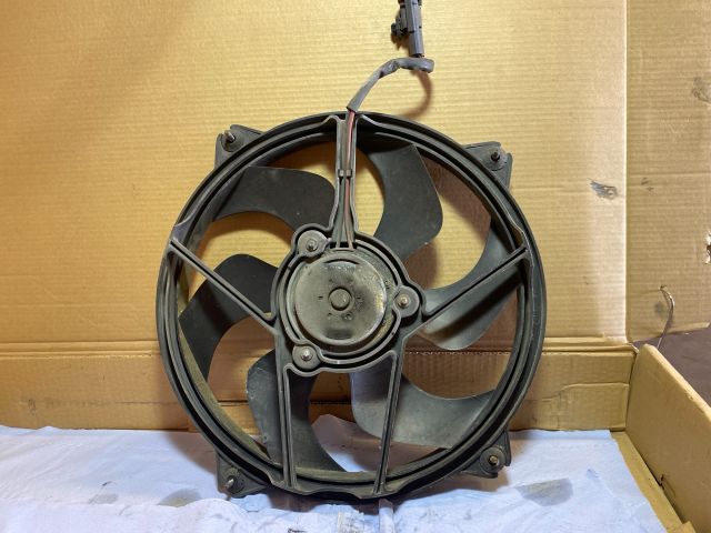 bontott PEUGEOT 307 Hűtőventilátor