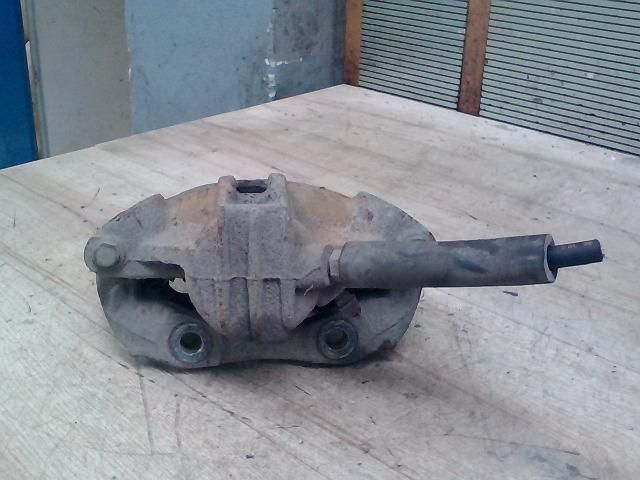 bontott PEUGEOT 307 Jobb első Féknyereg Munkahengerrel