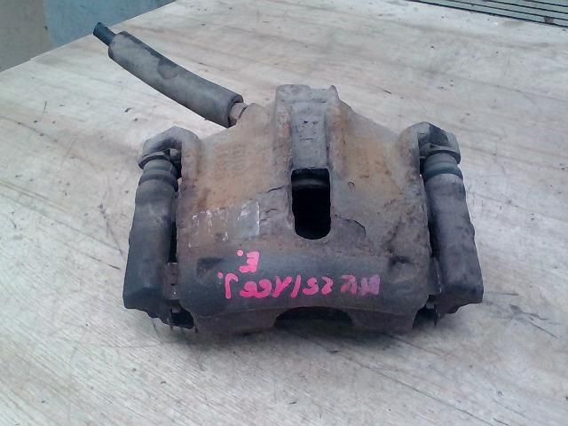 bontott PEUGEOT 307 Jobb első Féknyereg Munkahengerrel