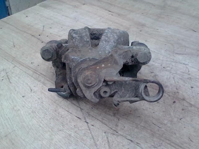 bontott PEUGEOT 307 Jobb hátsó Féknyereg Munkahengerrel