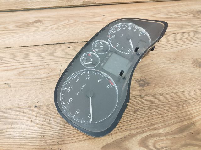 bontott PEUGEOT 307 Kilométeróra