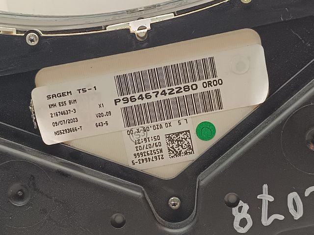 bontott PEUGEOT 307 Kilométeróra