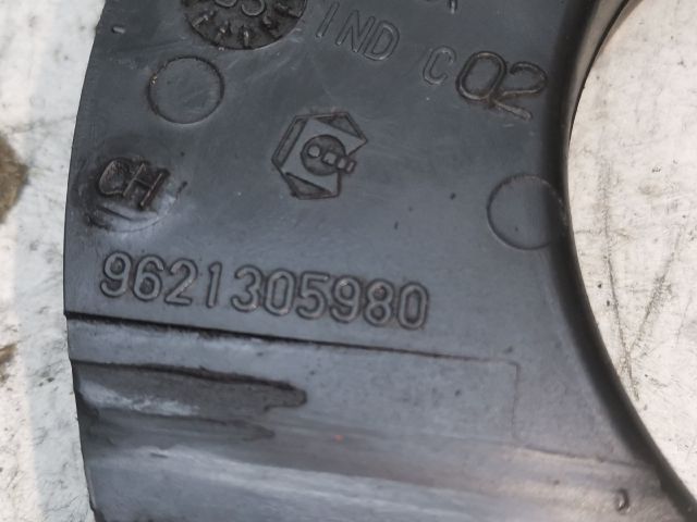 bontott PEUGEOT 307 Külső Alsó Vezérlés Burkolat