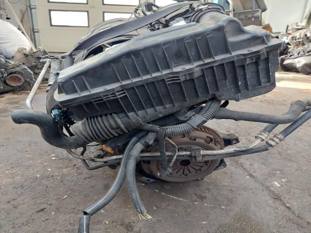 bontott PEUGEOT 307 Motor (Fűzött blokk hengerfejjel)