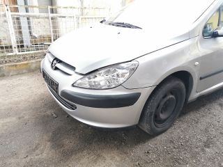 bontott PEUGEOT 307 Motor (Fűzött blokk hengerfejjel)