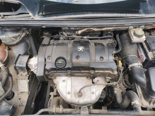 bontott PEUGEOT 307 Motor (Fűzött blokk hengerfejjel)