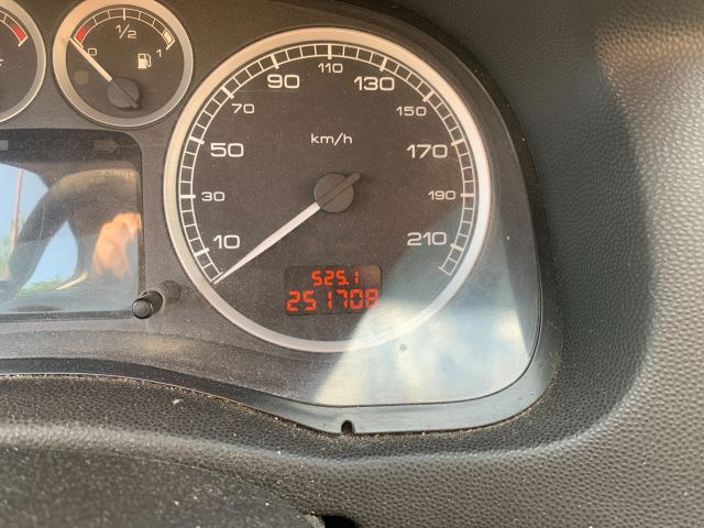 bontott PEUGEOT 307 Motor (Fűzött blokk hengerfejjel)