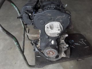 bontott PEUGEOT 307 Motor (Fűzött blokk hengerfejjel)