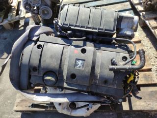 bontott PEUGEOT 307 Motor (Fűzött blokk hengerfejjel)