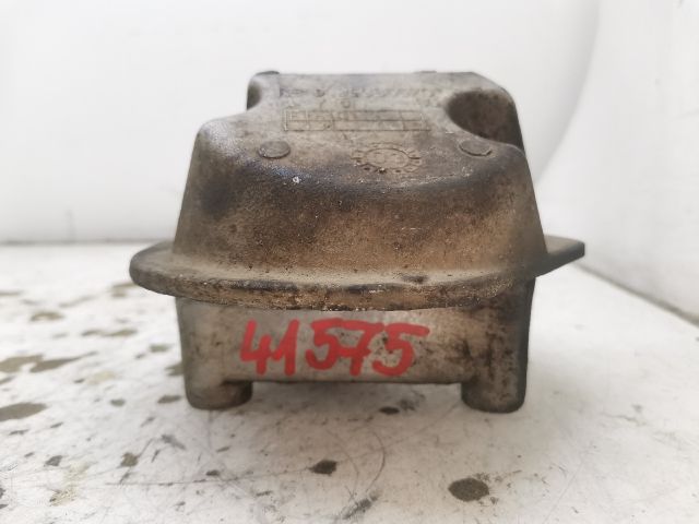 bontott PEUGEOT 307 Motor Tartó Bak (Fém)