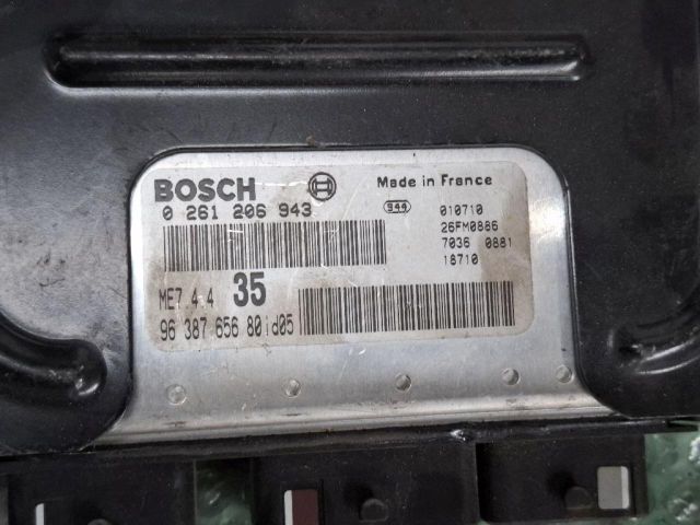 bontott PEUGEOT 307 Motorvezérlő