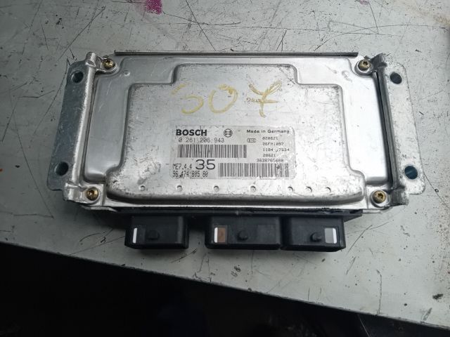 bontott PEUGEOT 307 Motorvezérlő
