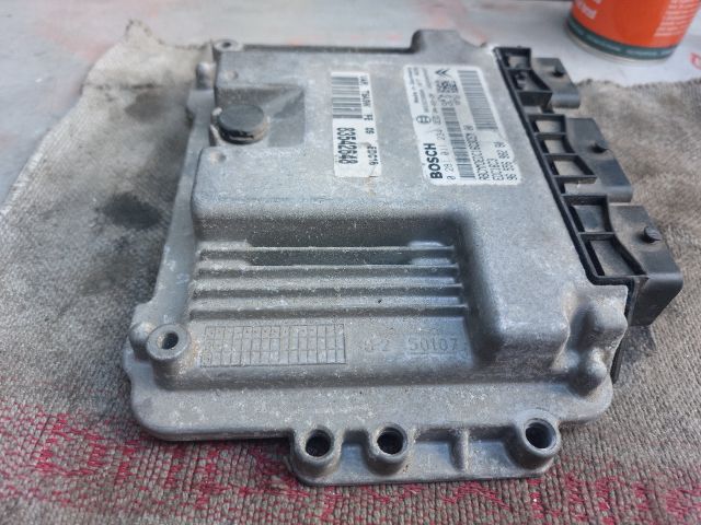 bontott PEUGEOT 307 Motorvezérlő