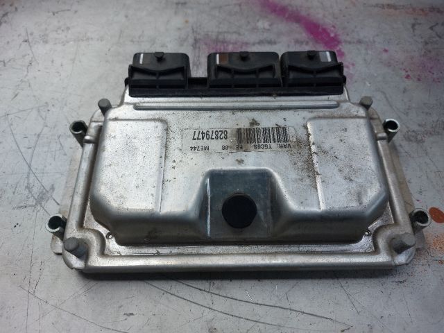 bontott PEUGEOT 307 Motorvezérlő