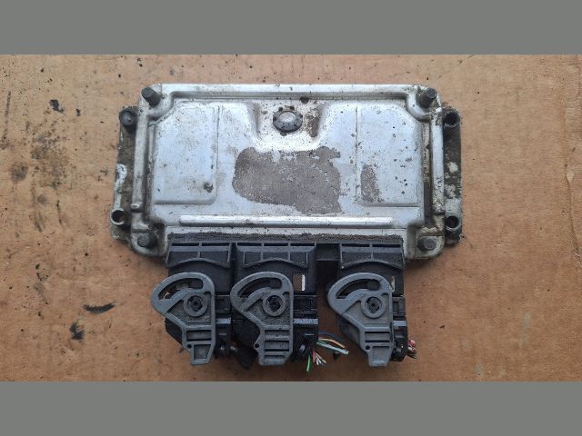 bontott PEUGEOT 307 Motorvezérlő