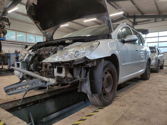 bontott PEUGEOT 307 Porlasztó Sor / Híd