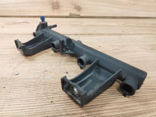 bontott PEUGEOT 307 Porlasztó Sor / Híd