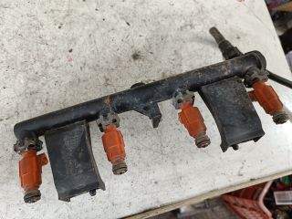 bontott PEUGEOT 307 Porlasztó Sor / Híd