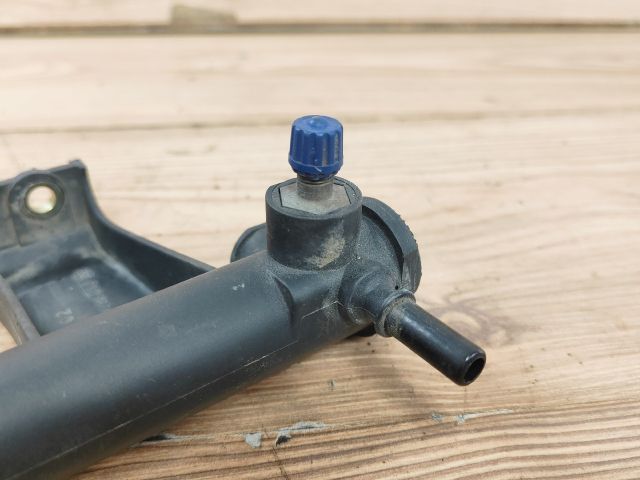 bontott PEUGEOT 307 Porlasztó Sor / Híd