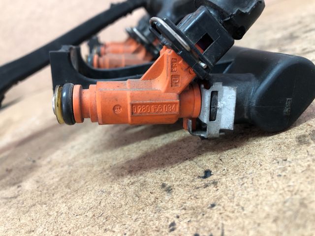 bontott PEUGEOT 307 Porlasztó Sor / Híd