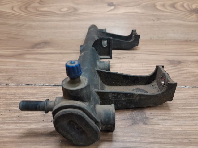 bontott PEUGEOT 307 Porlasztó Sor / Híd