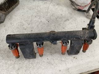 bontott PEUGEOT 307 Porlasztó Sor / Híd