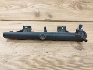 bontott PEUGEOT 307 Porlasztó Sor / Híd