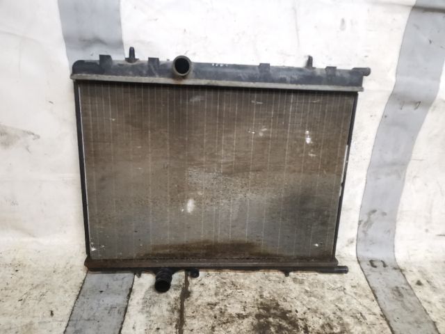 bontott PEUGEOT 307 Vízhűtő Radiátor (Klímás)