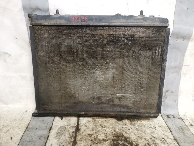 bontott PEUGEOT 307 Vízhűtő Radiátor (Klímás)