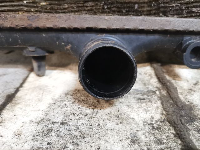 bontott PEUGEOT 307 Vízhűtő Radiátor (Klímás)