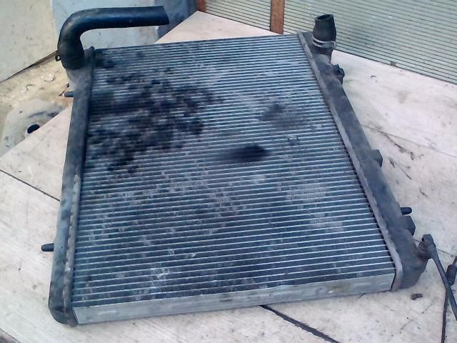 bontott PEUGEOT 307 Vízhűtő Radiátor (Klímás)