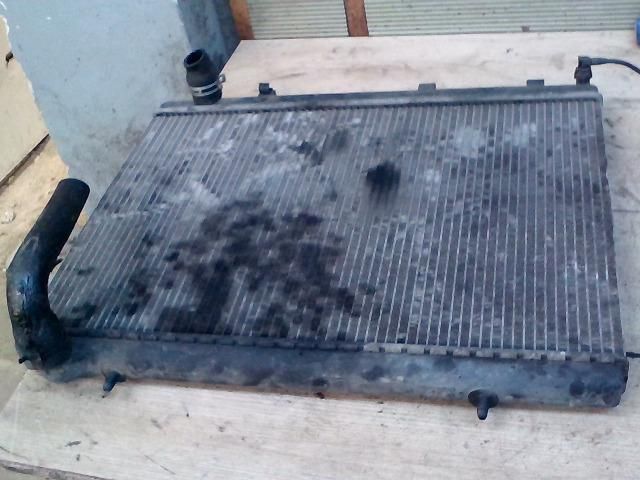 bontott PEUGEOT 307 Vízhűtő Radiátor (Klímás)