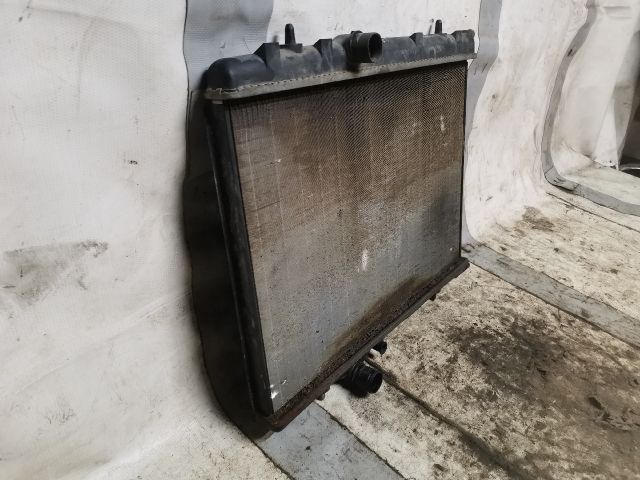 bontott PEUGEOT 307 Vízhűtő Radiátor (Klímás)